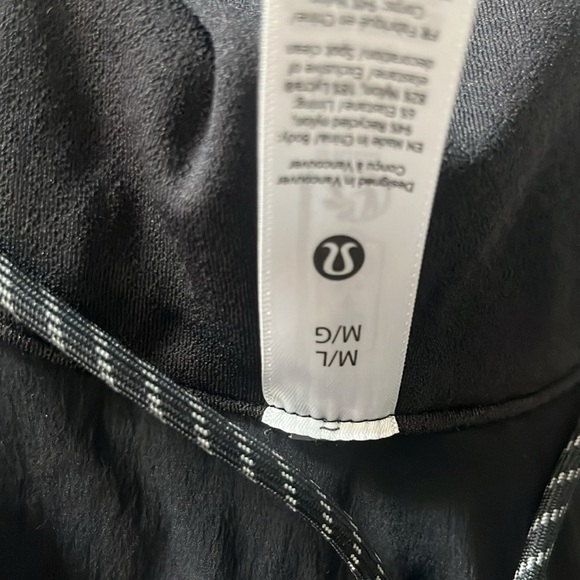 LuLulemon All sports wide brim hat ( unisex hat) - Picture 7 of 7